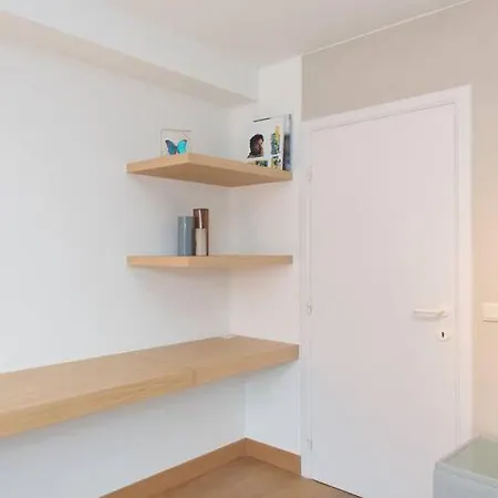 דירה Sunny Spacious With 1 Parking At 100 Meters From Beach *